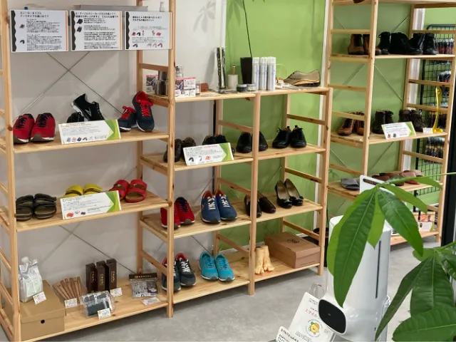 スマイルフット宮崎 店内